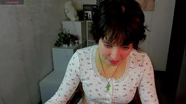 Sara_Frayer from StripChat is Freechat