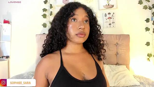 sara_sophieee from StripChat