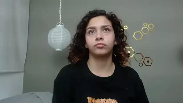 Sarabubbie from StripChat is Freechat