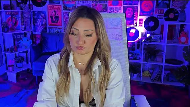 Try the thrill of flirt babes with our cam hosts, featuring unclothed wildness while getting naked and playing with their favored sex toys.