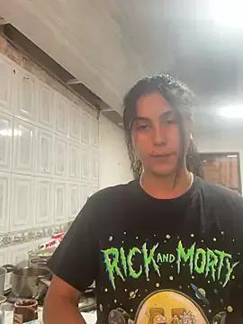 Sarahcutexoxox from StripChat is Freechat