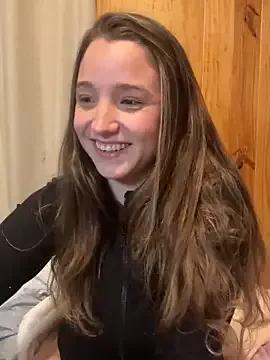sashapulse from StripChat is Freechat