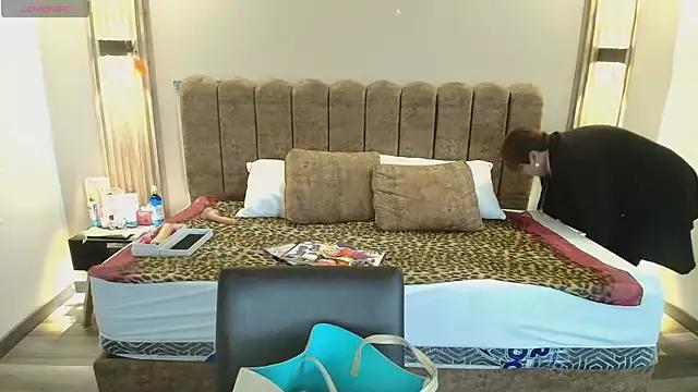 Try the thrill of flirt babes with our cam hosts, featuring unclothed wildness while getting naked and playing with their favored sex toys.