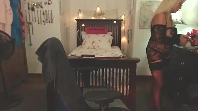 SASSYTHANG from StripChat is Freechat