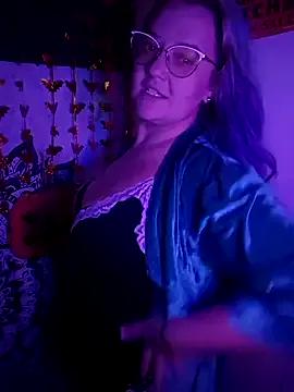 Scarlettttbunnyxo from StripChat is Freechat