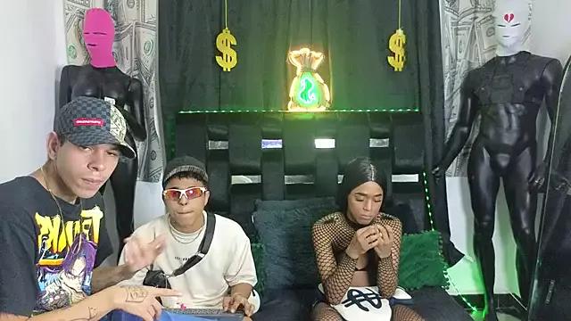 Try the thrill of flirt babes with our cam hosts, featuring unclothed wildness while getting naked and playing with their favored sex toys.