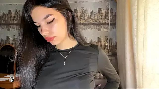 Selira_bloom from StripChat is Freechat