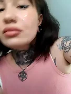 SenoritaDakota from StripChat is Freechat