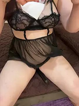 Sex-loverrr from StripChat is Freechat