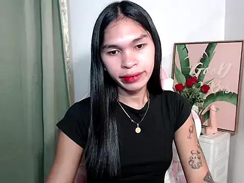 sexloverxxz from StripChat is Freechat