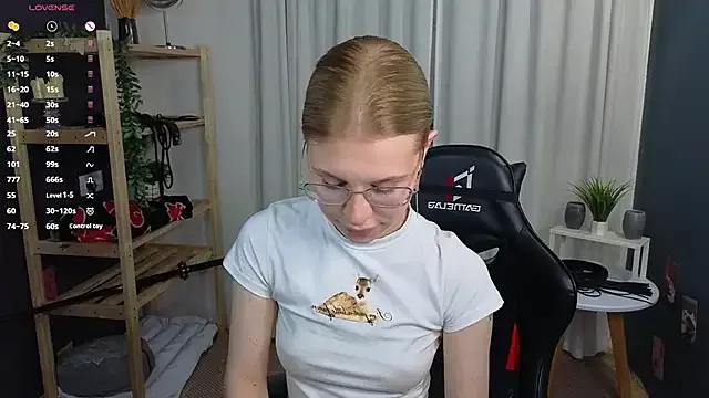 Try the thrill of flirt babes with our cam hosts, featuring unclothed wildness while getting naked and playing with their favored sex toys.