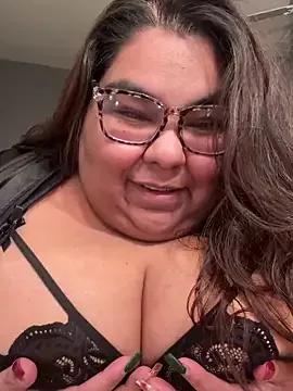 Sexybbwqueen from StripChat is Freechat