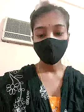 sexymeye from StripChat is Freechat