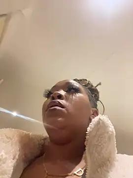 sexyTHANDO from StripChat is Freechat