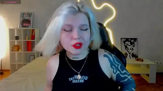 Try the thrill of flirt babes with our cam hosts, featuring unclothed wildness while getting naked and playing with their favored sex toys.