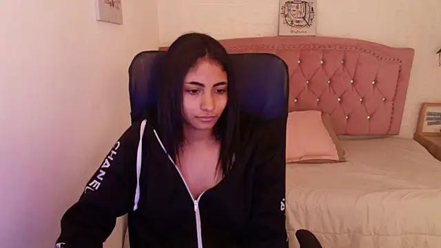 shaneelle from StripChat is Freechat