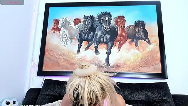 Try the thrill of flirt babes with our cam hosts, featuring unclothed wildness while getting naked and playing with their favored sex toys.
