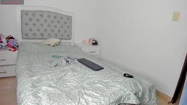 Shara_milk from StripChat is Freechat