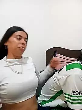 SharonDustLove from StripChat is Freechat