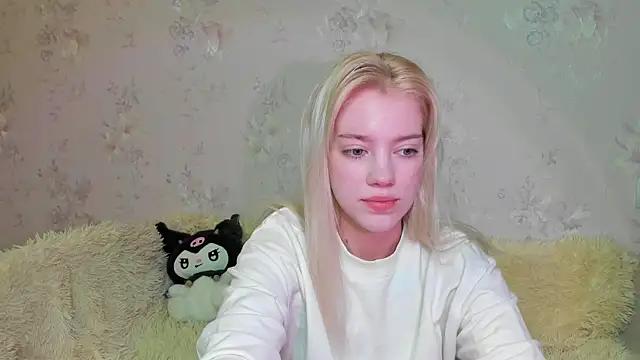 Shawty_Blonde from StripChat is Freechat