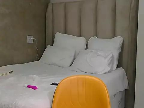 Shaylah_jasmine from StripChat is Freechat