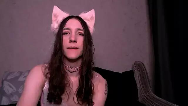 SilverMuse_ from StripChat is Freechat