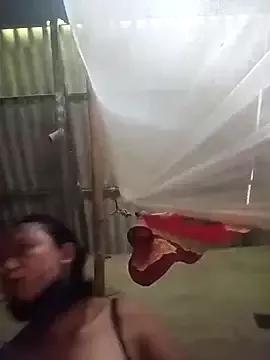 simi-lucy from StripChat is Freechat