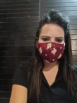 simmi_love from StripChat is Freechat