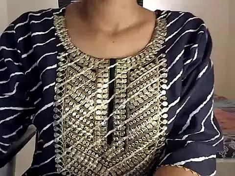 Sinderellaa from StripChat is Freechat