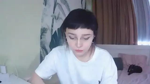 SineKiraReal from StripChat is Freechat