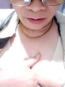 small-house123 from StripChat is Freechat