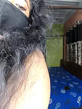 Smile-quien from StripChat is Freechat