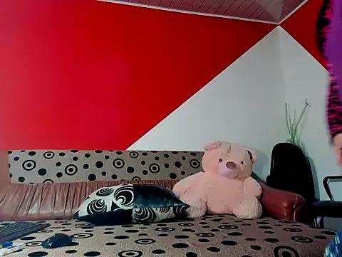 Soffy_Skye from StripChat is Freechat