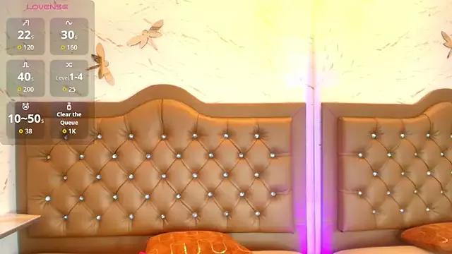 Sofii_Gomez_ from StripChat is Freechat