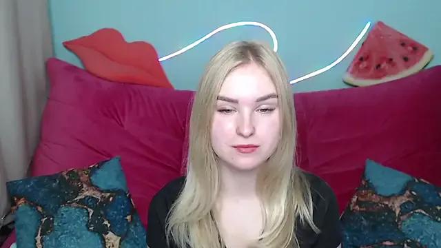 SofySofty from StripChat is Freechat