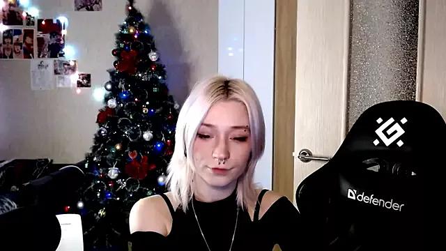 SophiaLur from StripChat is Freechat