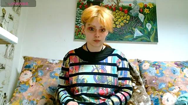 Sophie_Bell from StripChat is Freechat