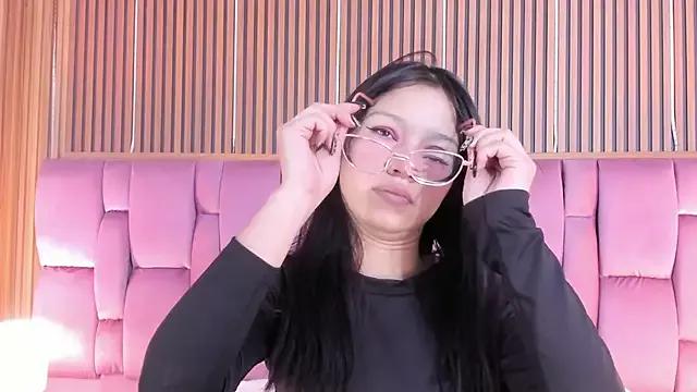 Sophie_Calloway from StripChat is Freechat
