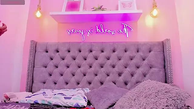 Sophiia_77 from StripChat is Freechat