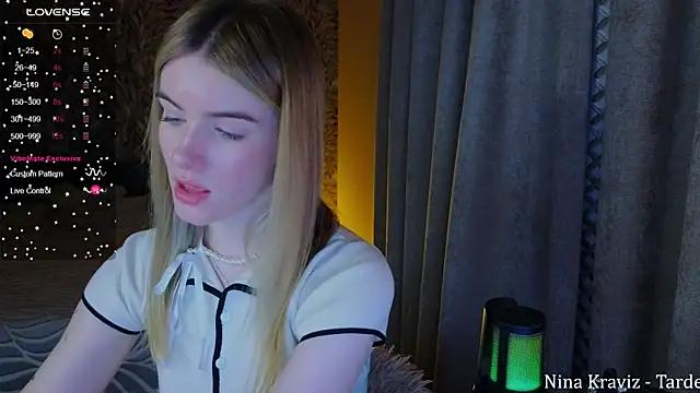 SpiceJessy from StripChat is Freechat