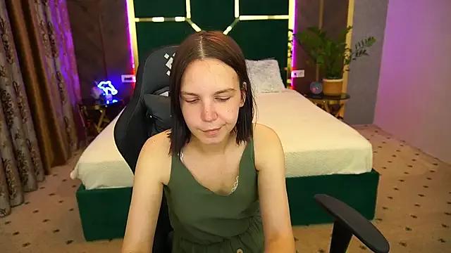 SpicyyDollie from StripChat is Freechat