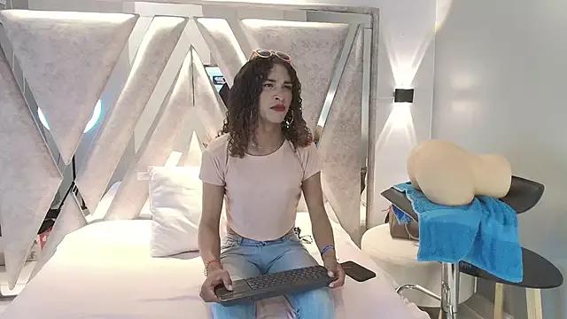 StefanyMiler from StripChat is Freechat
