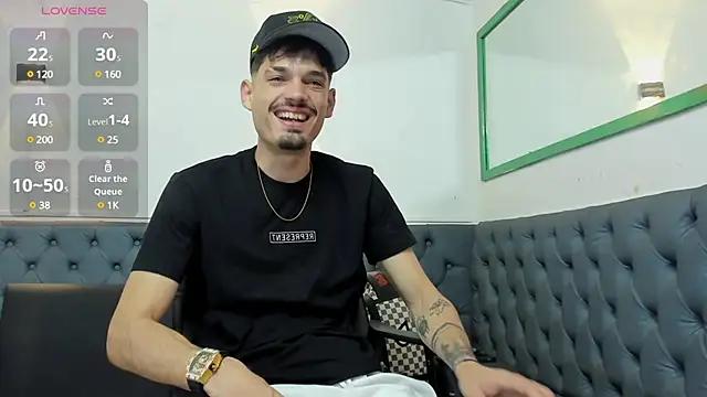 Stevengreen_ from StripChat is Freechat