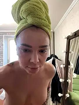 StripBianka from StripChat is Freechat