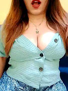 Suhana_Darling from StripChat is Freechat