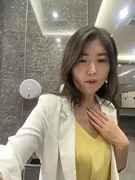 sunny-520 from StripChat is Freechat