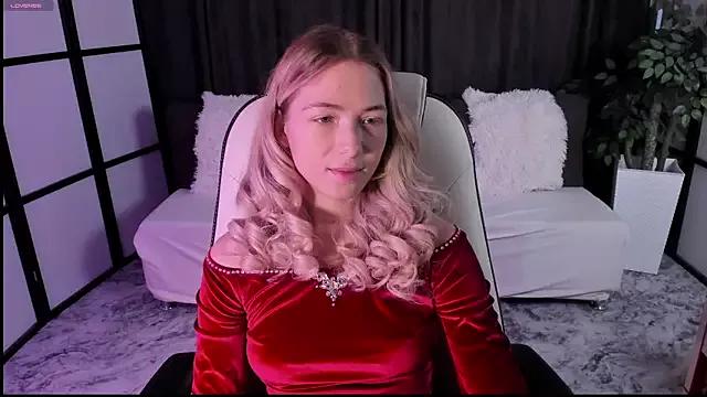 Susan_Mimi from StripChat is Freechat