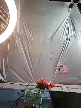 Photos of Sweet-Maddlina from StripChat is Freechat