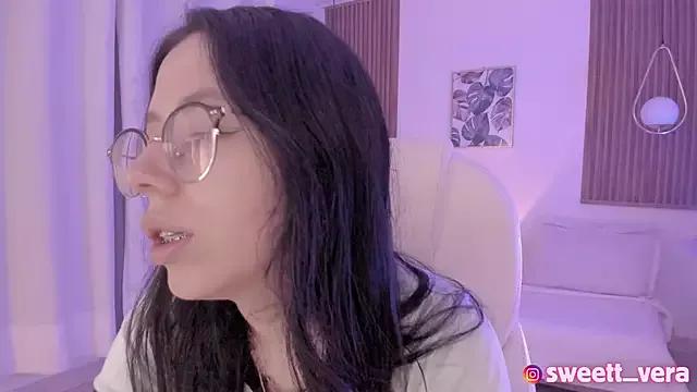 sweet_vera from StripChat is Freechat