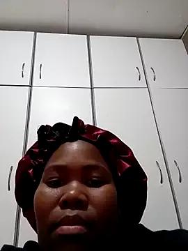 SweetieQueen1 from StripChat is Freechat